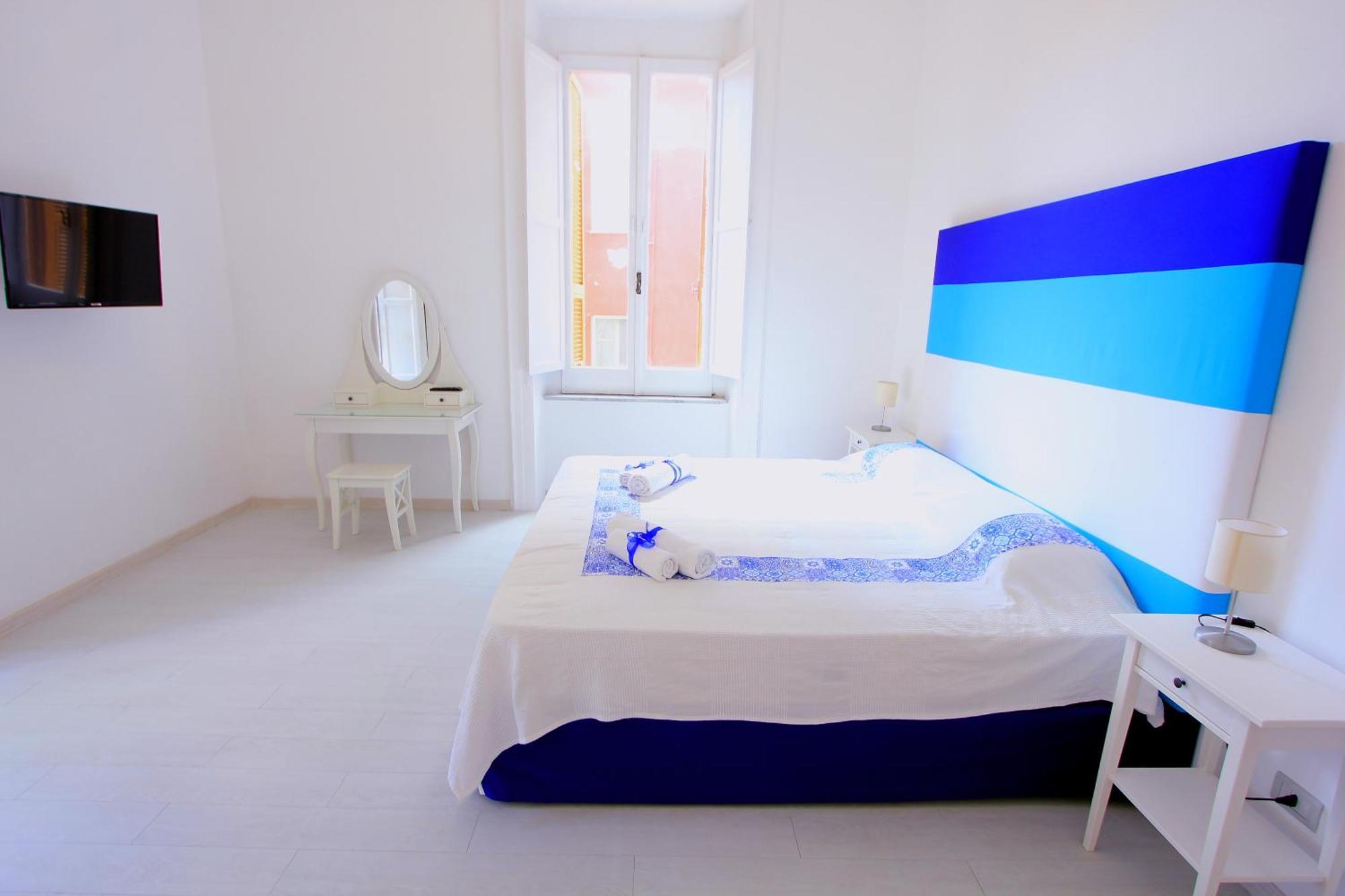 B&B Vitruvio Suites Формия Стая снимка