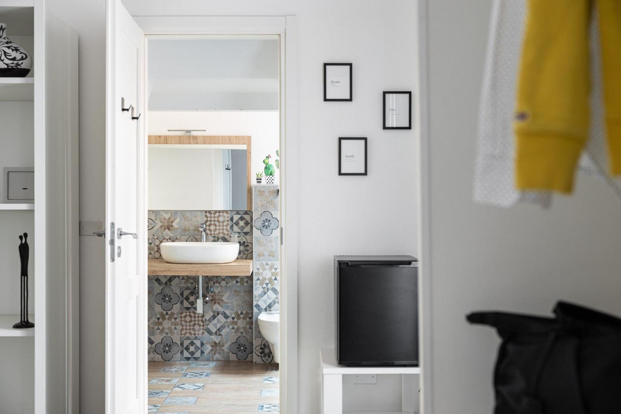 B&B Vitruvio Suites Формия Екстериор снимка