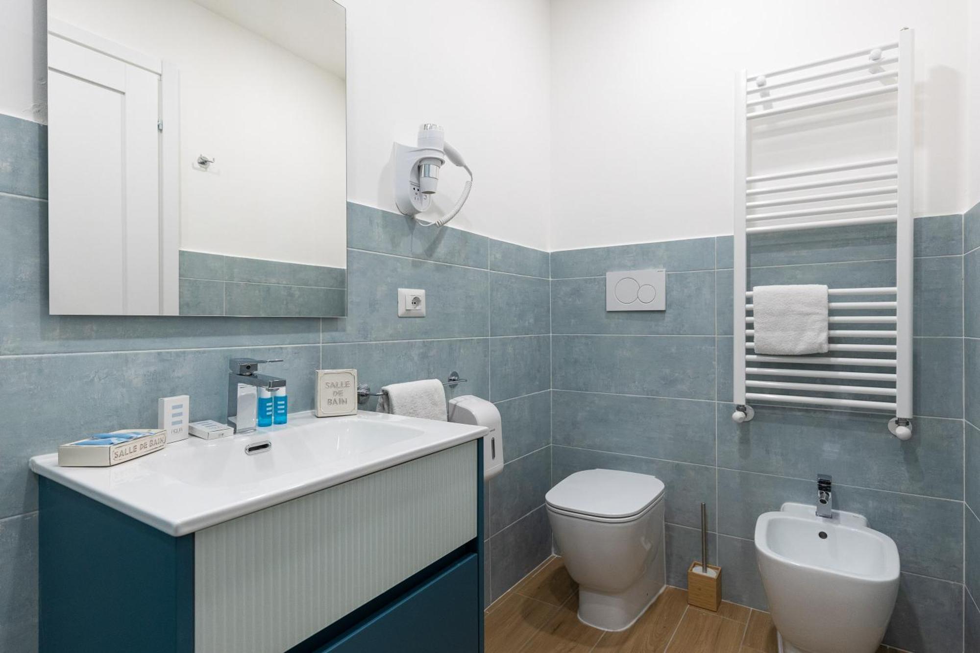 B&B Vitruvio Suites Формия Екстериор снимка