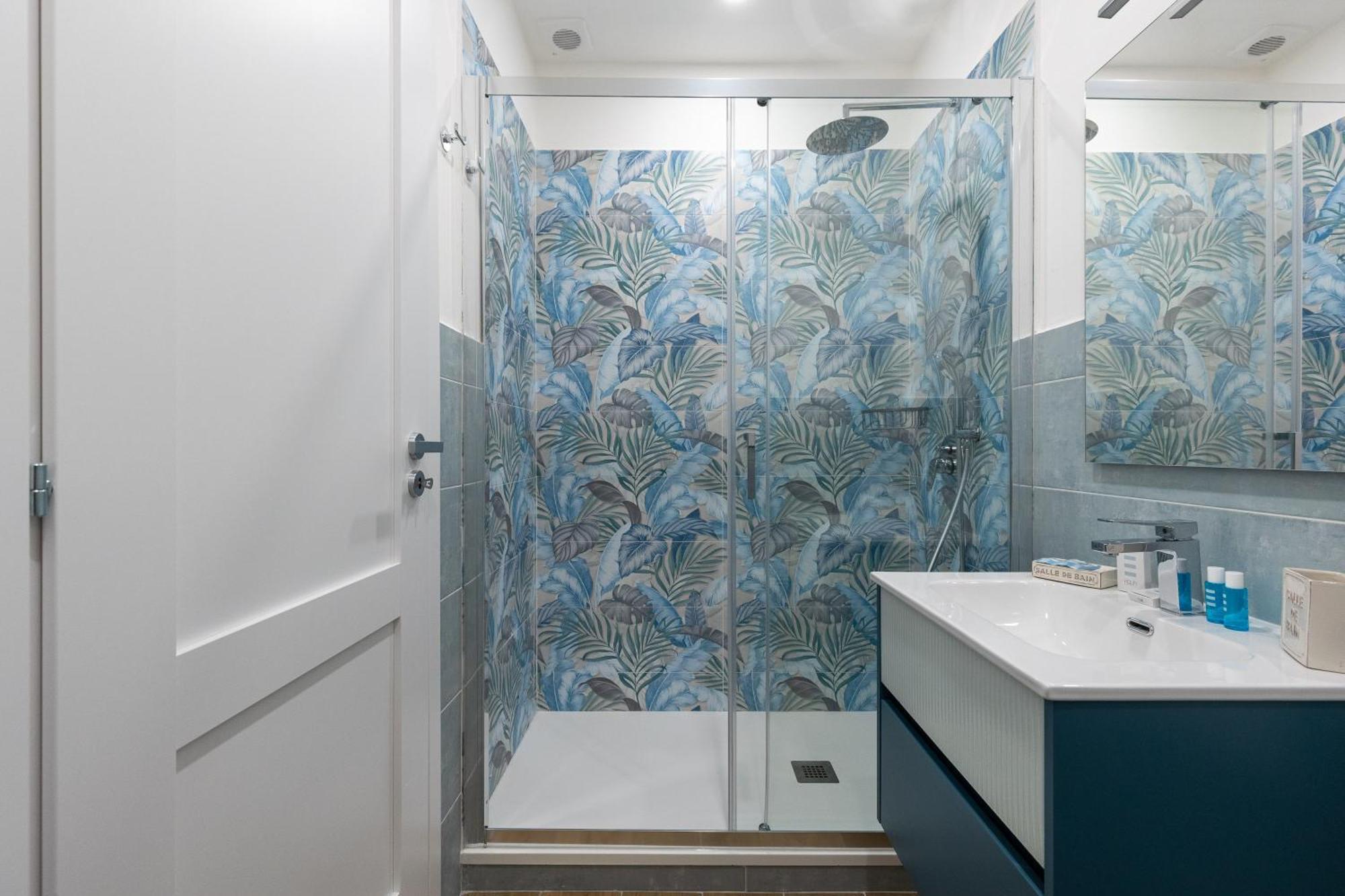 B&B Vitruvio Suites Формия Екстериор снимка