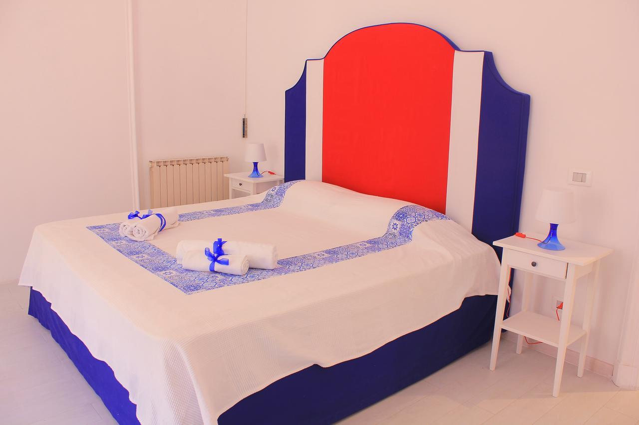 B&B Vitruvio Suites Формия Екстериор снимка