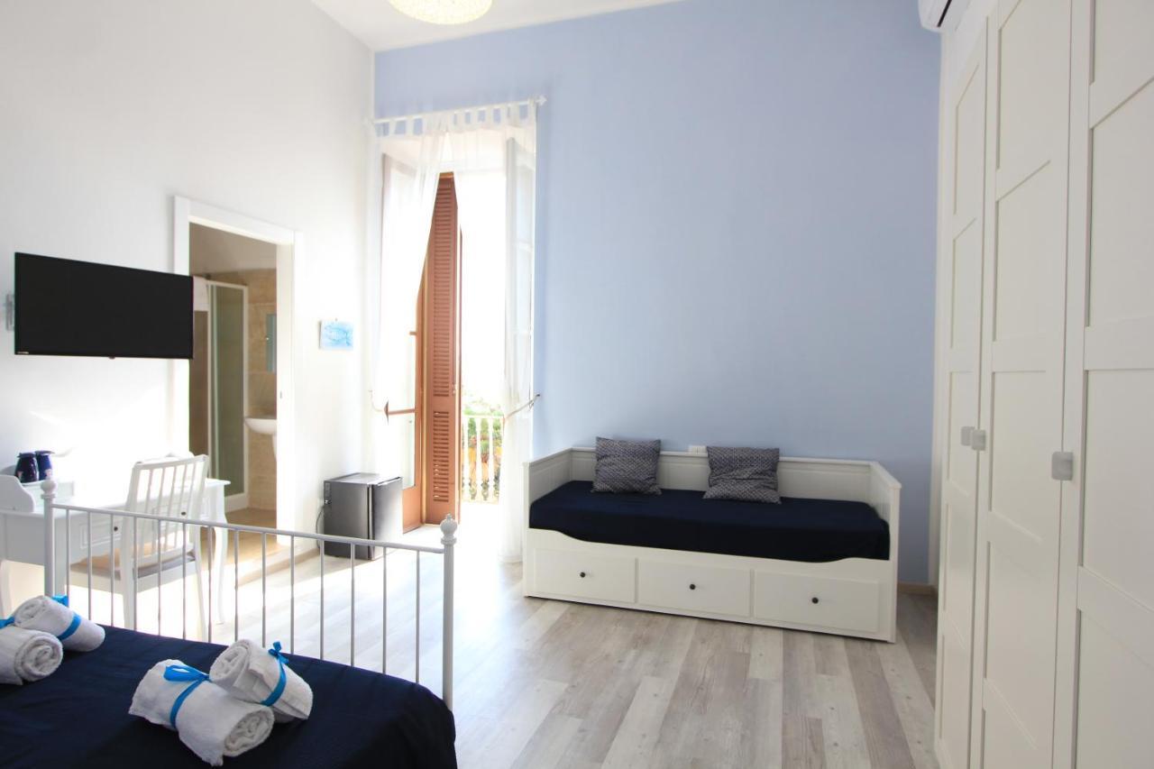 B&B Vitruvio Suites Формия Екстериор снимка
